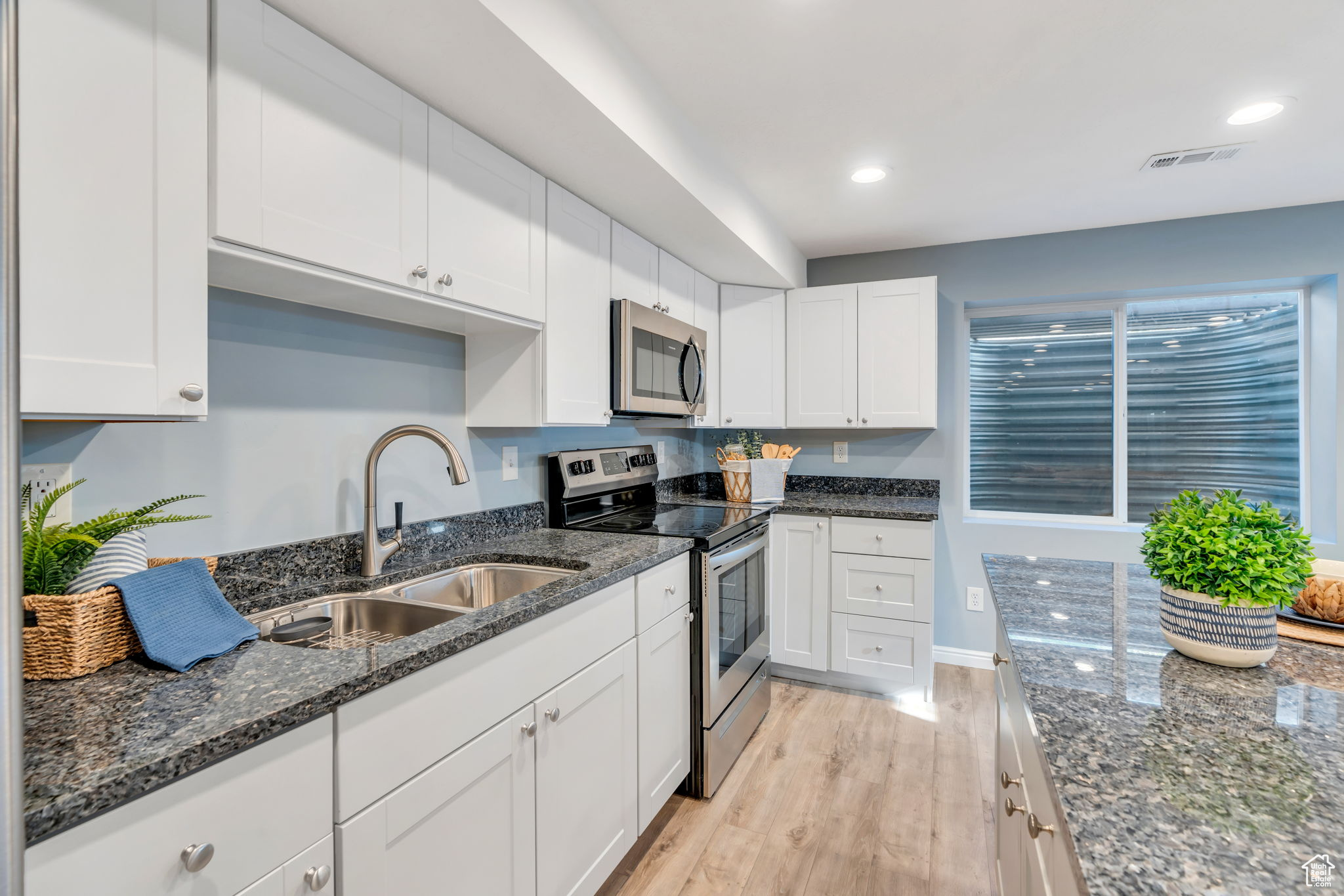 BRIDLEVALE AT WALLACE FARMS - Residential