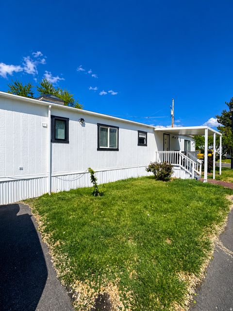 Tiny photo for 33 E APOLLO WAY, Sandy, UT 84070 (MLS # 2154036)