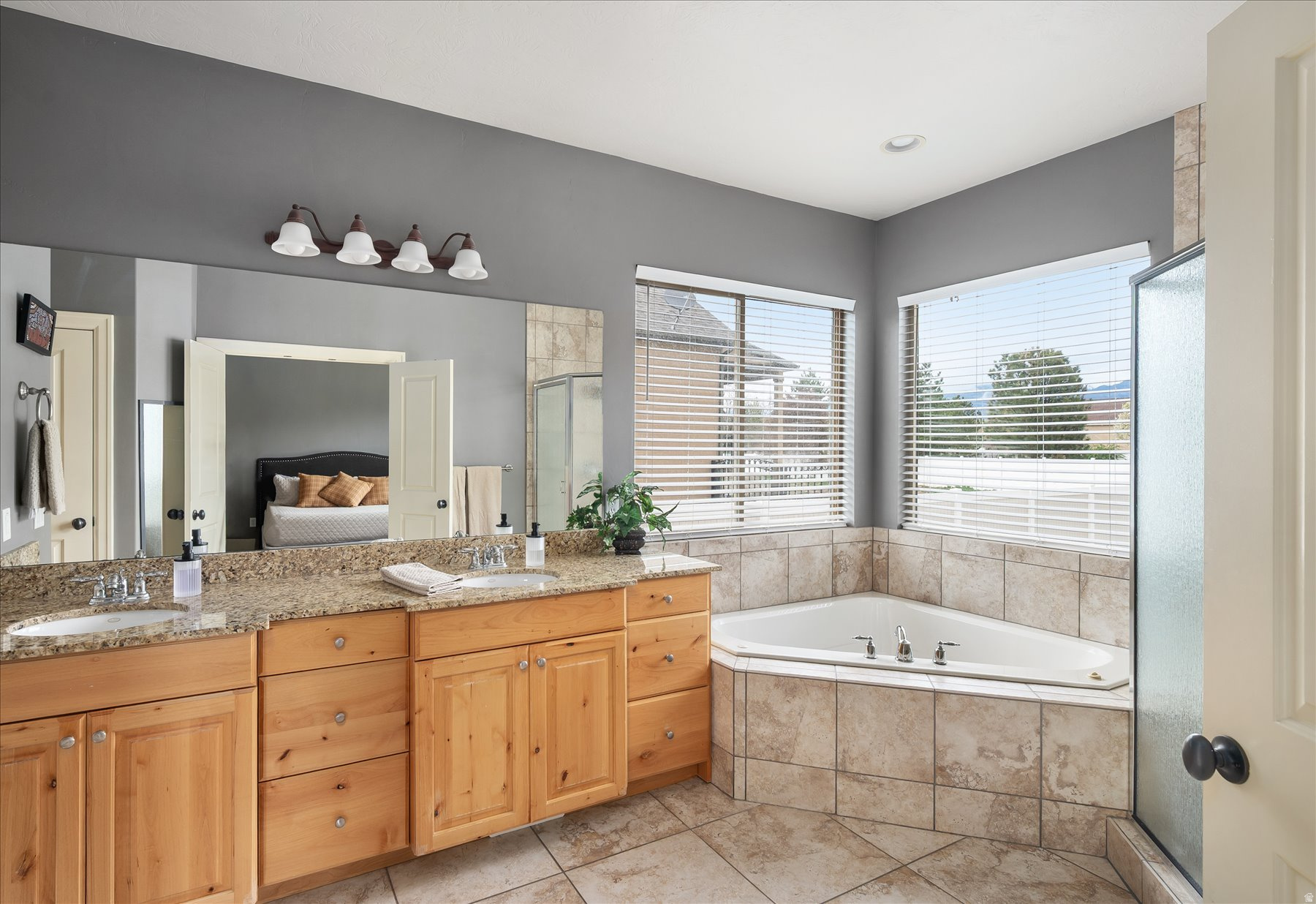 TROPHY MEADOWS - Residential