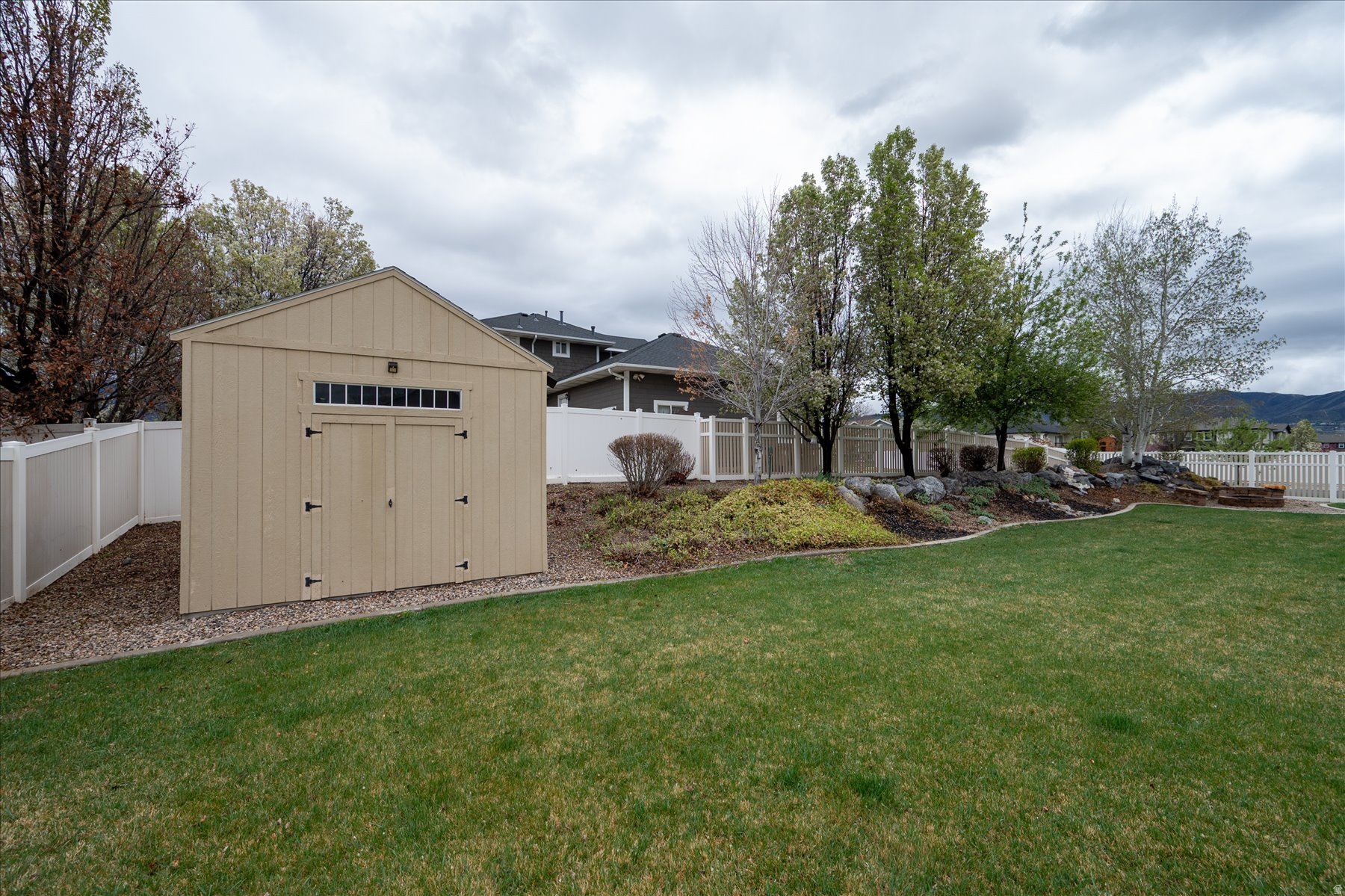 TROPHY MEADOWS - Residential