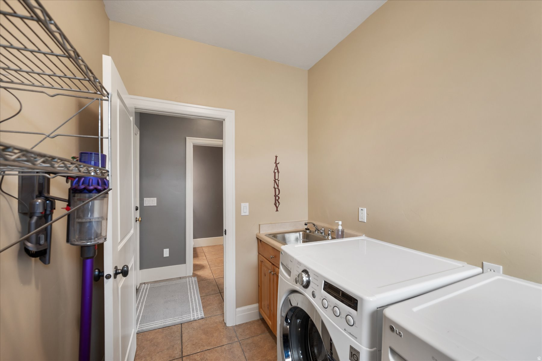 TROPHY MEADOWS - Residential