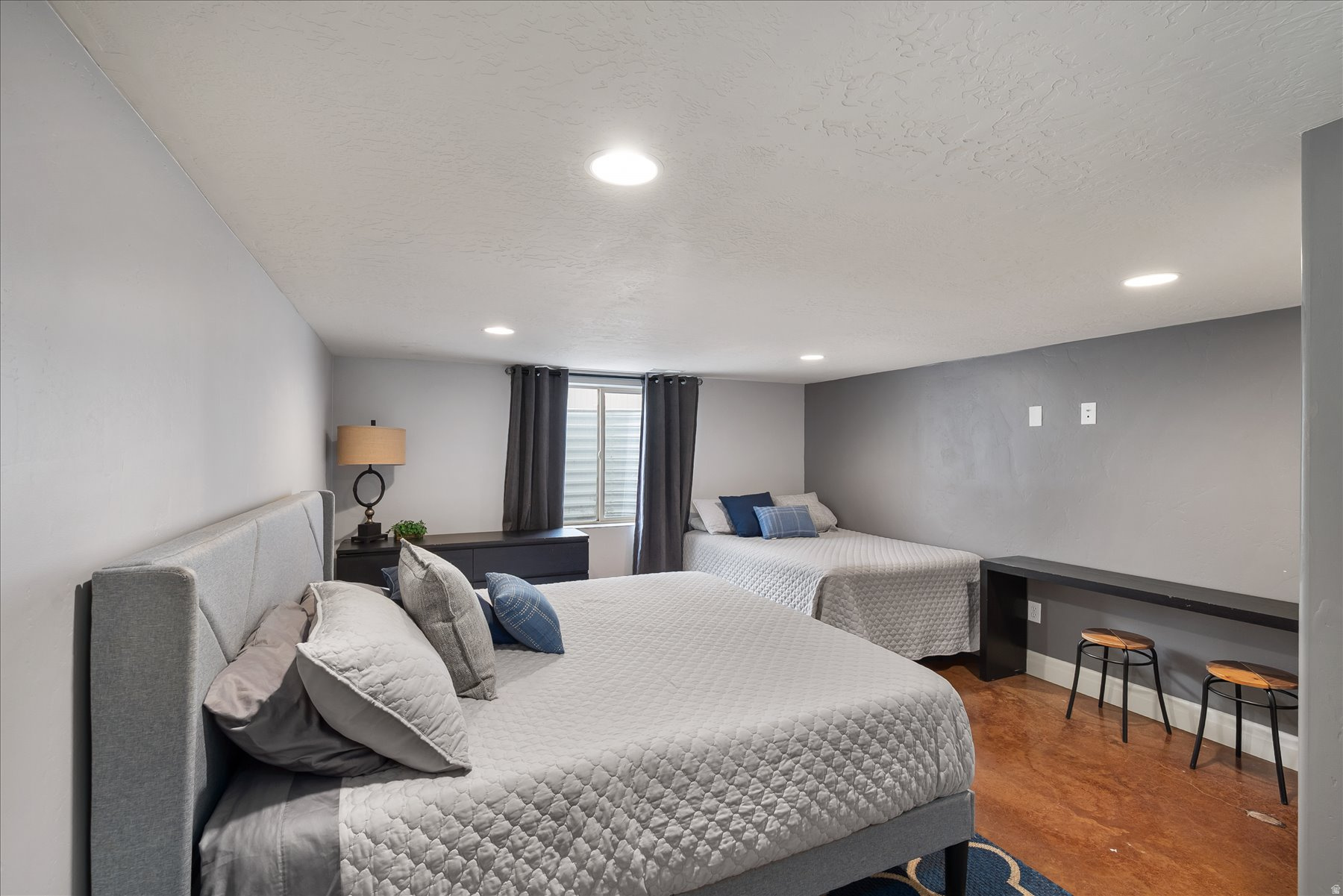 TROPHY MEADOWS - Residential