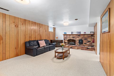Tiny photo for 943 S 550 E, Orem, UT 84097 (MLS # 2136827)