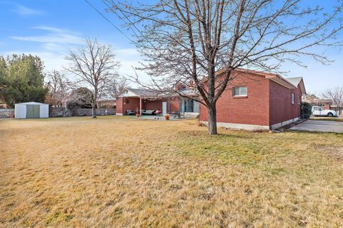 Tiny photo for 943 S 550 E, Orem, UT 84097 (MLS # 2136827)