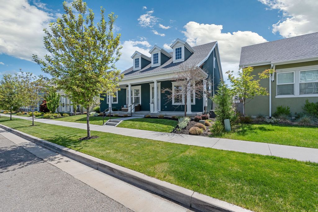 Photo of 5067 W BEACH COMER WAY, South Jordan, UT 84009 (MLS # 2155396)