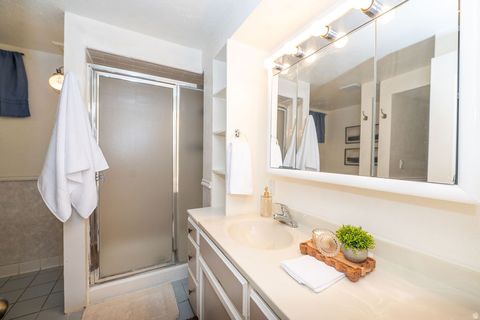 Tiny photo for 788 W 2400 N, Clinton, UT 84015 (MLS # 2149879)