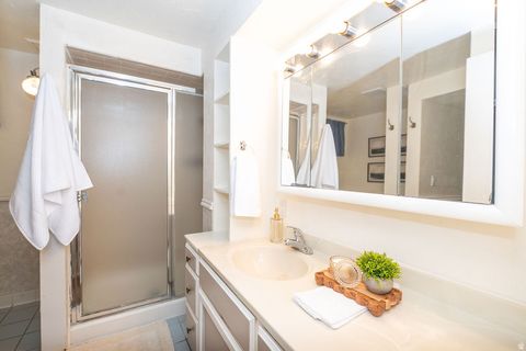 Tiny photo for 788 W 2400 N, Clinton, UT 84015 (MLS # 2149879)