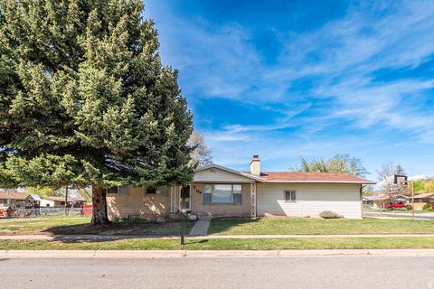 Tiny photo for 788 W 2400 N, Clinton, UT 84015 (MLS # 2149879)