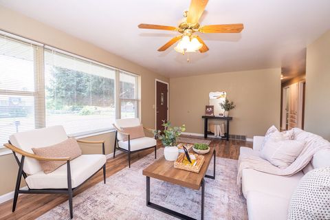 Tiny photo for 788 W 2400 N, Clinton, UT 84015 (MLS # 2149879)