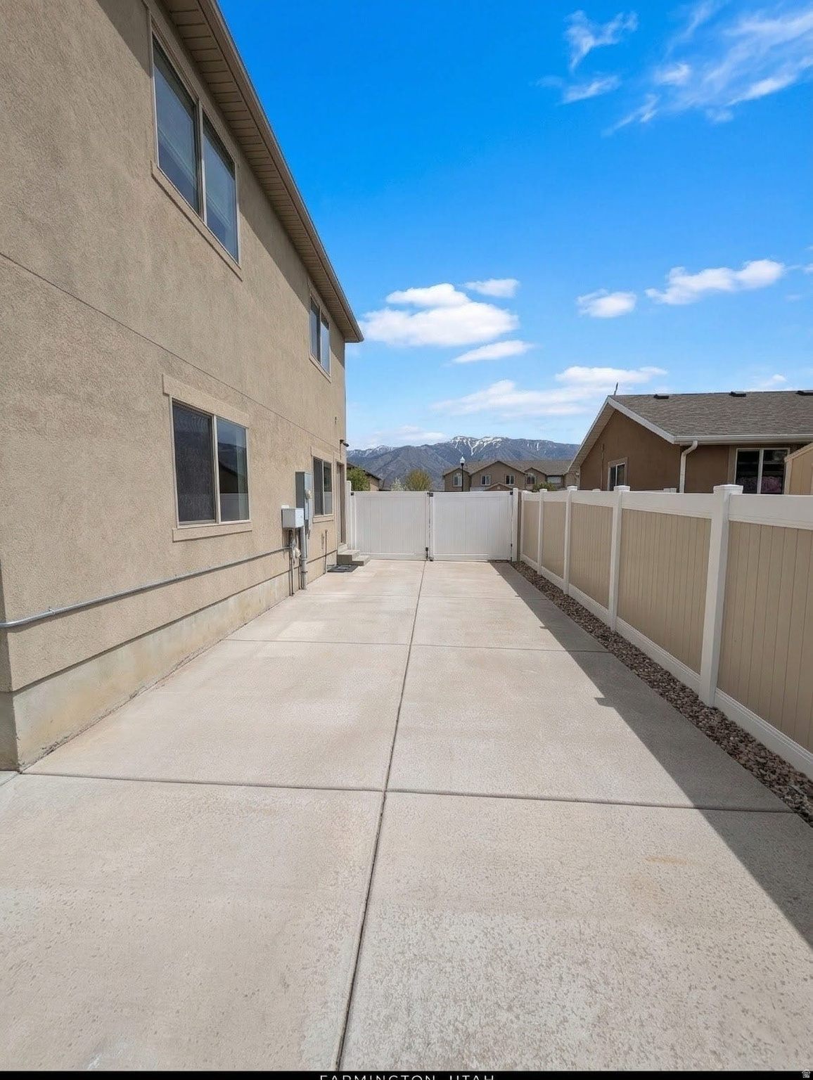 FARMINGTON RANCHES - Residential