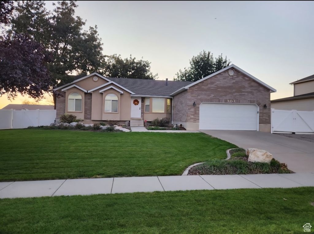 Photo for 2082 S 1730 W, Syracuse, UT 84075 (MLS # 2117119)