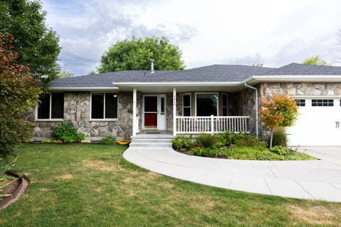 Photo of 5939 S NOBLE OAKS CIR, Murray, UT 84123 (MLS # 2174247)