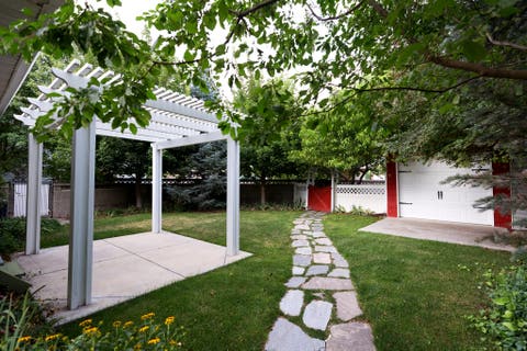 Tiny photo for 5939 S NOBLE OAKS CIR, Murray, UT 84123 (MLS # 2174247)