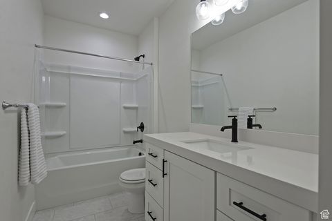 Tiny photo for 1056 W TURNBERRY CV #5 Cv S, Taylorsville, UT 84123 (MLS # 2115609)