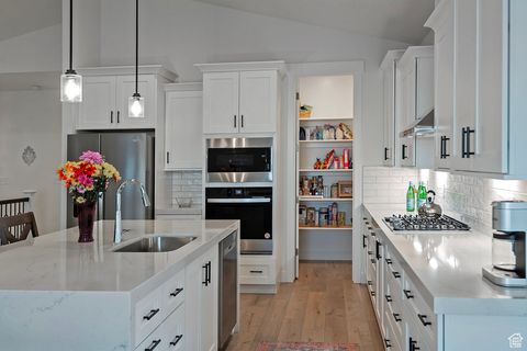 Tiny photo for 1056 W TURNBERRY CV #5 Cv S, Taylorsville, UT 84123 (MLS # 2115609)