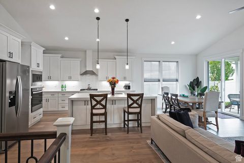 Tiny photo for 1056 W TURNBERRY CV #5 Cv S, Taylorsville, UT 84123 (MLS # 2115609)