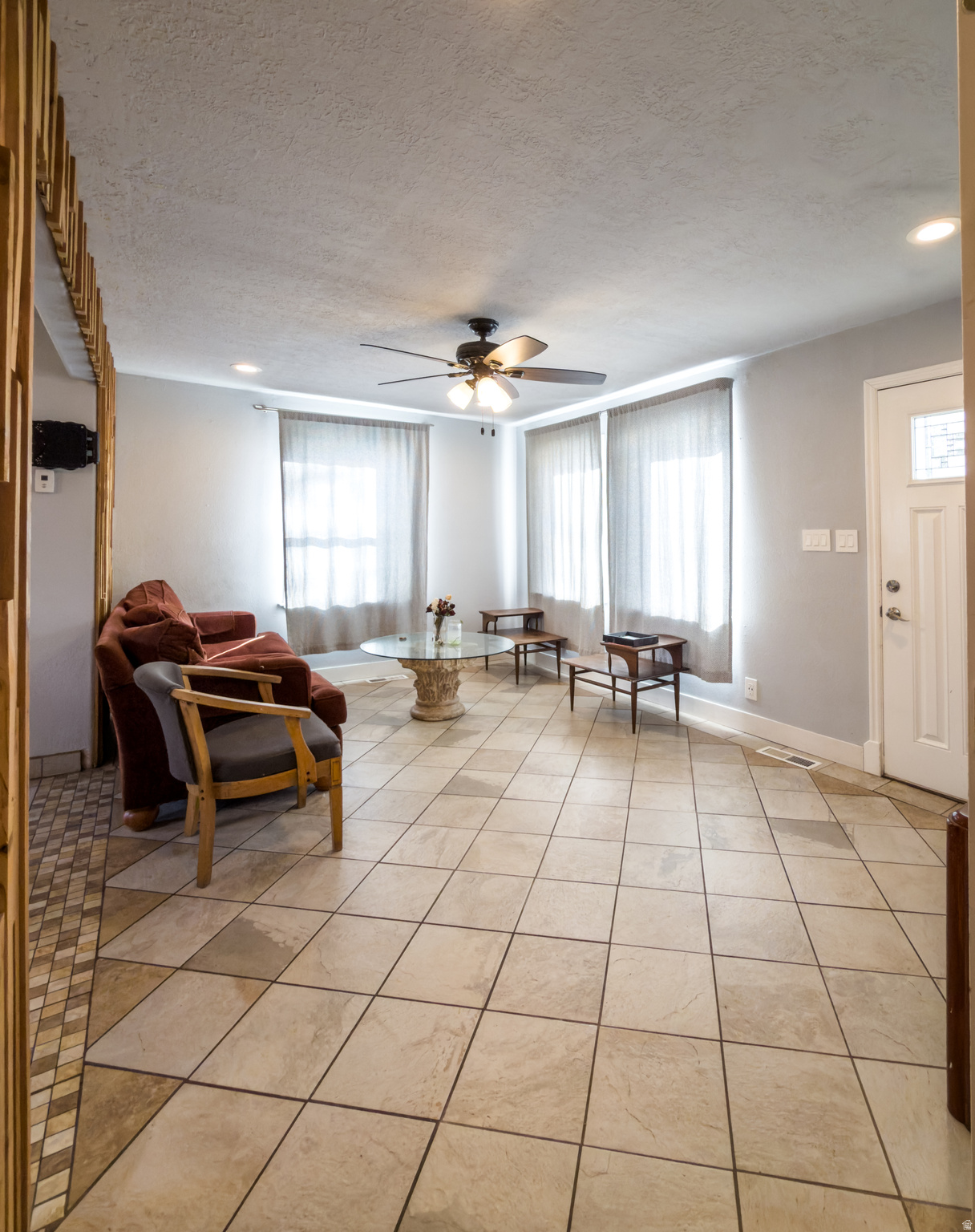 DAVIES RIVERSIDE - Residential