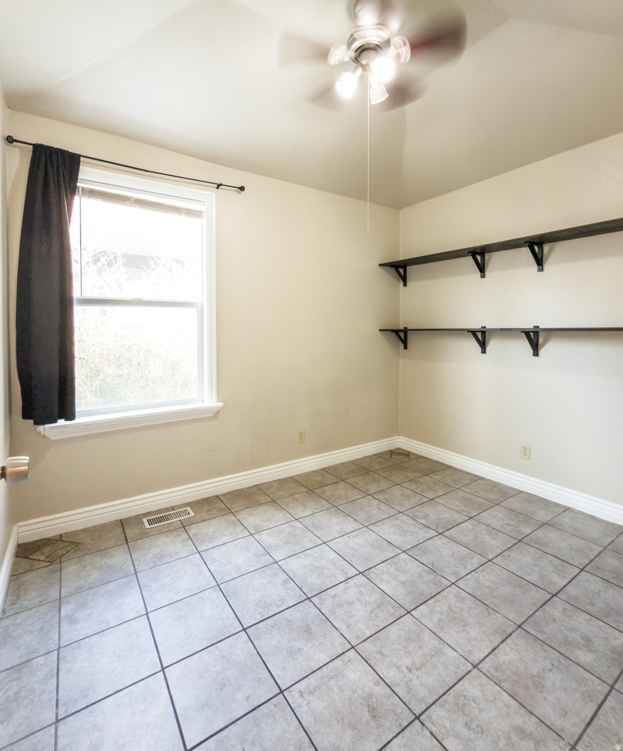 DAVIES RIVERSIDE - Residential