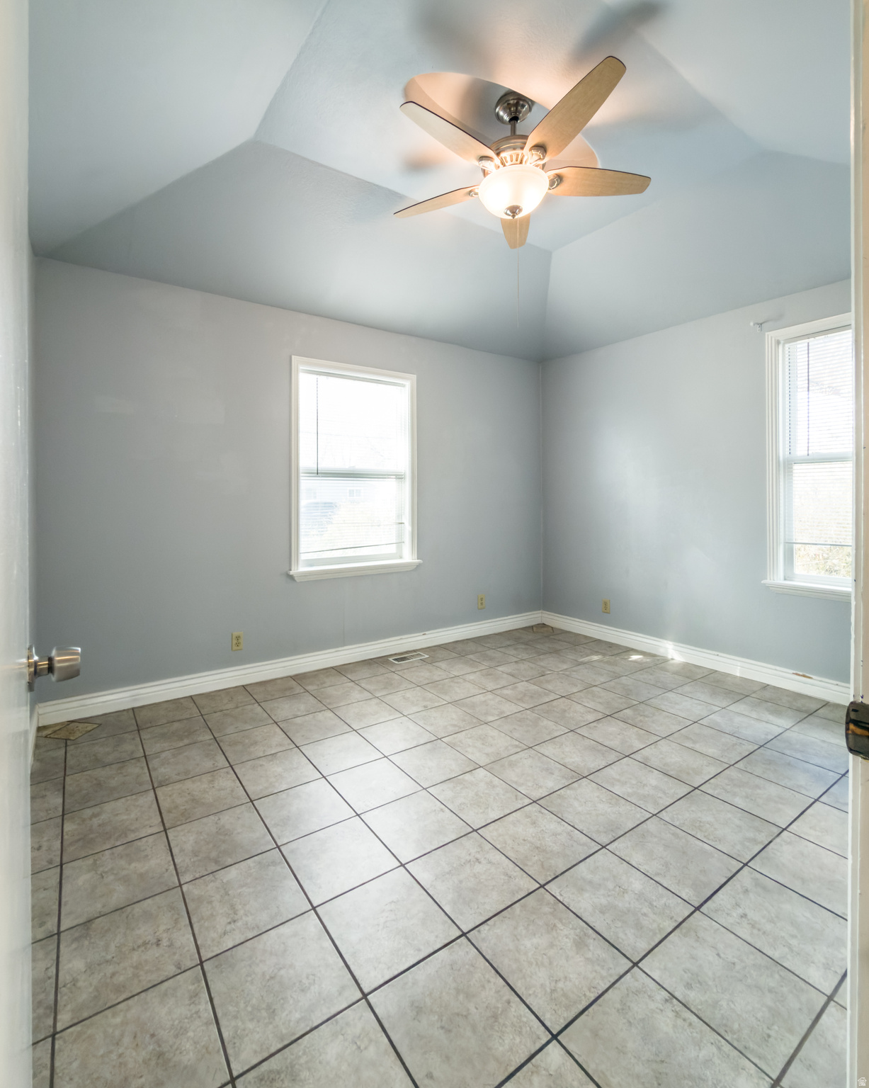 DAVIES RIVERSIDE - Residential