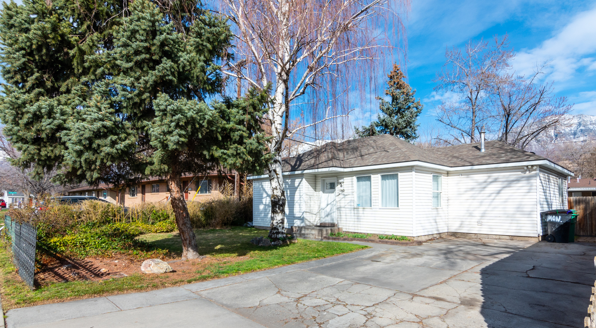 DAVIES RIVERSIDE - Residential