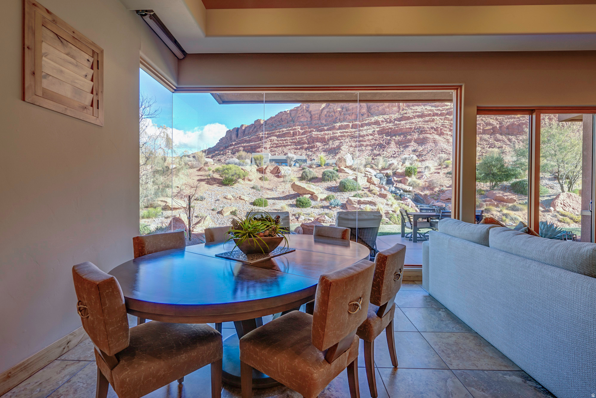 KACHINA SPRINGS EAST AT ENTRADA - Residential