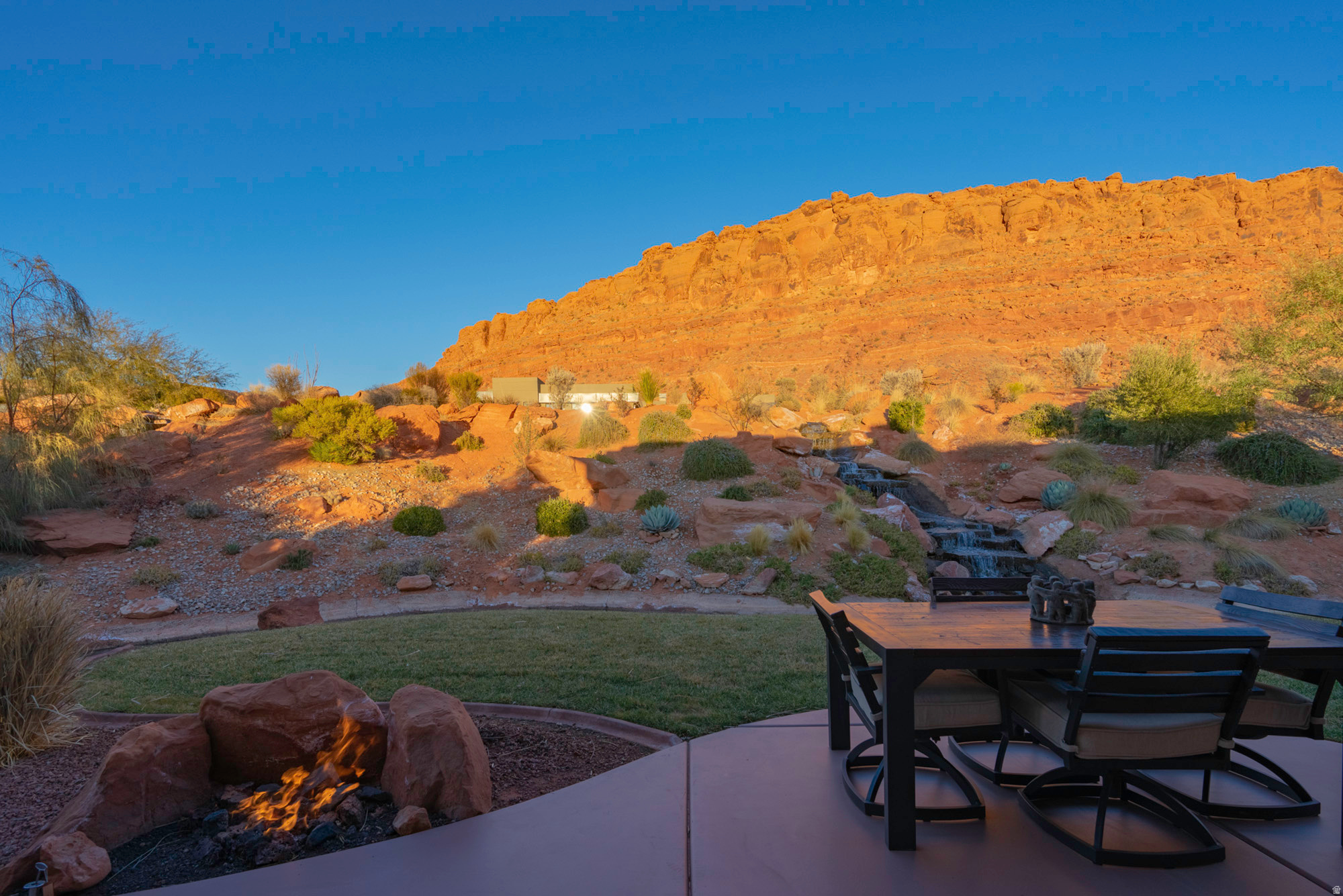 KACHINA SPRINGS EAST AT ENTRADA - Residential