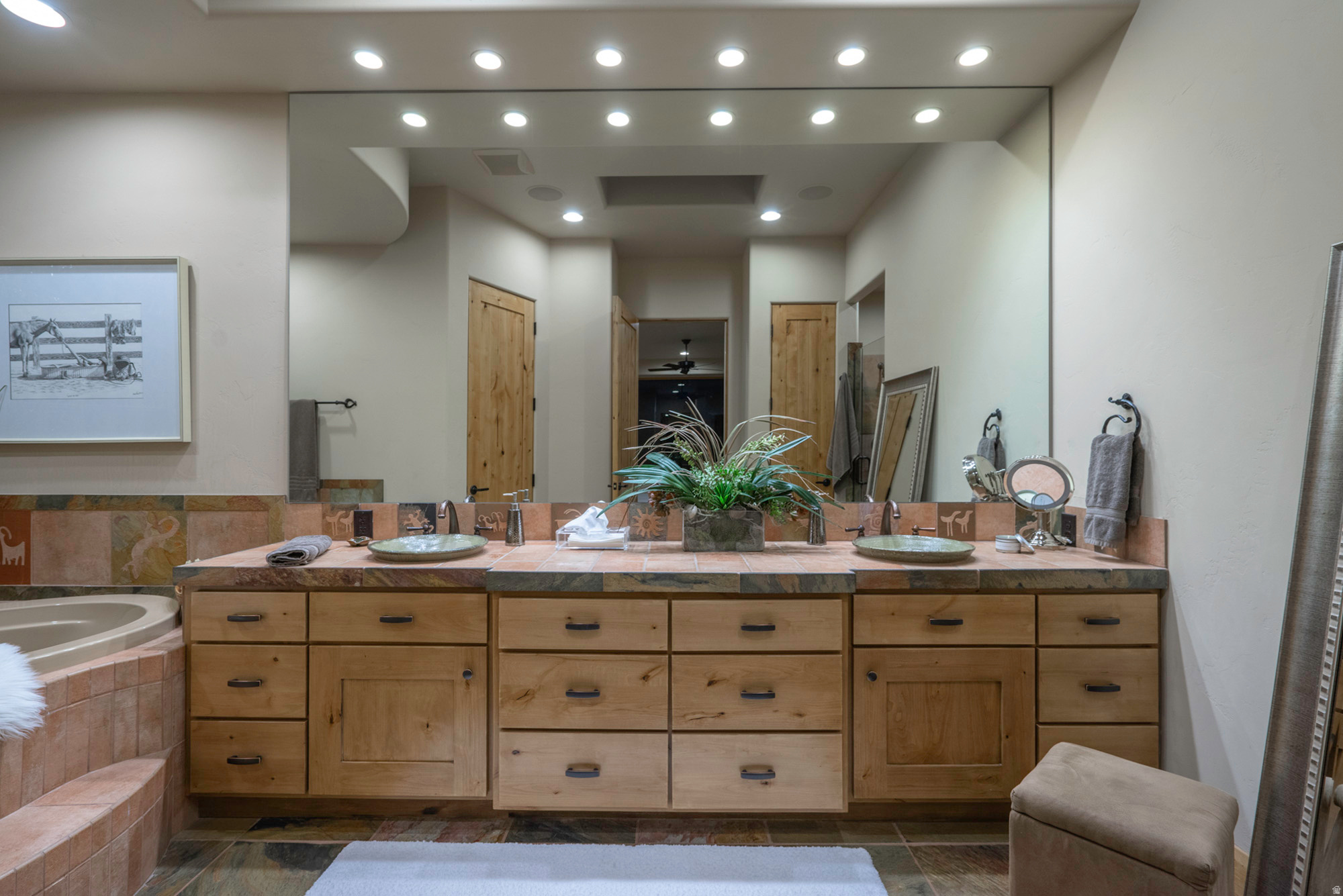 KACHINA SPRINGS EAST AT ENTRADA - Residential