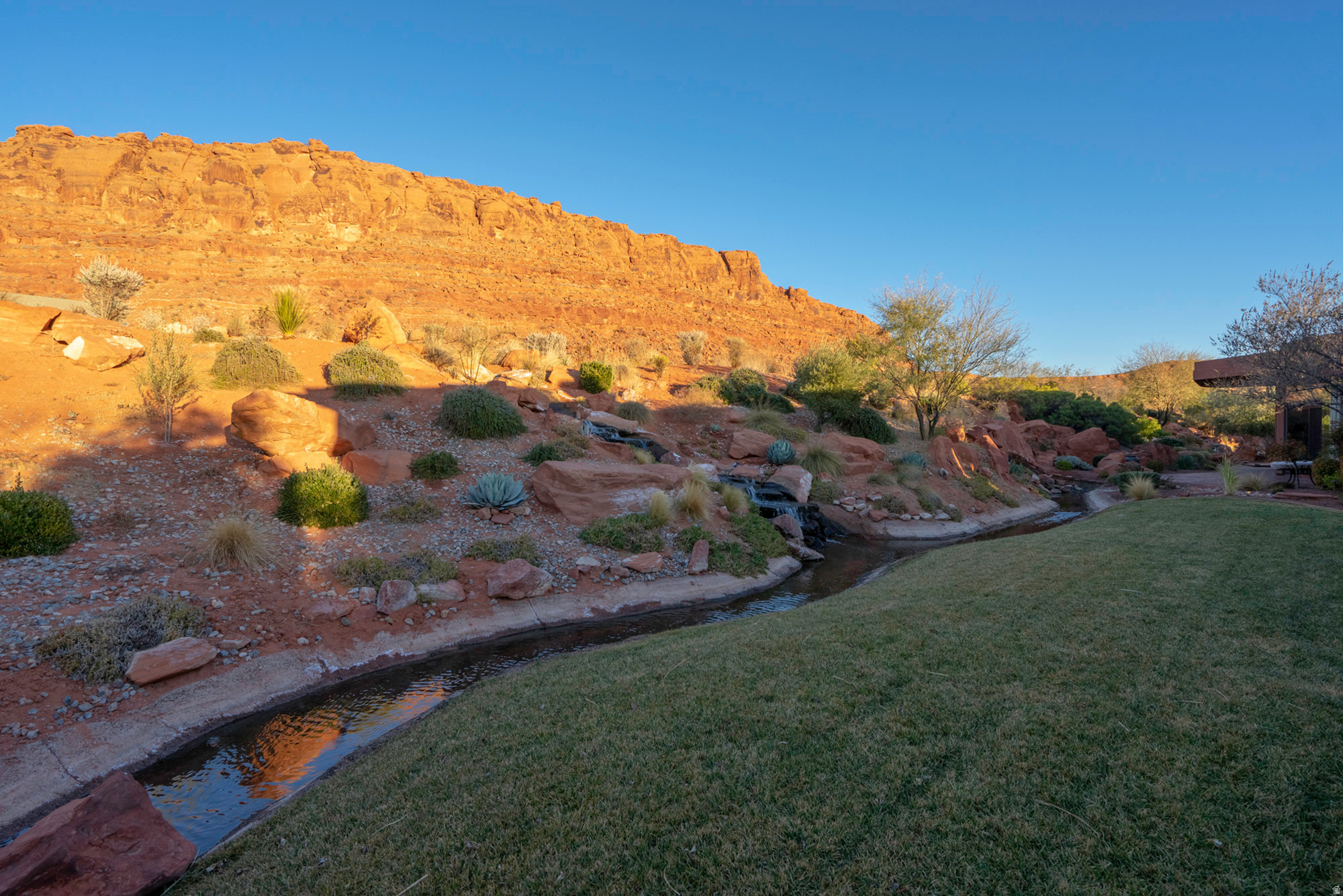 KACHINA SPRINGS EAST AT ENTRADA - Residential