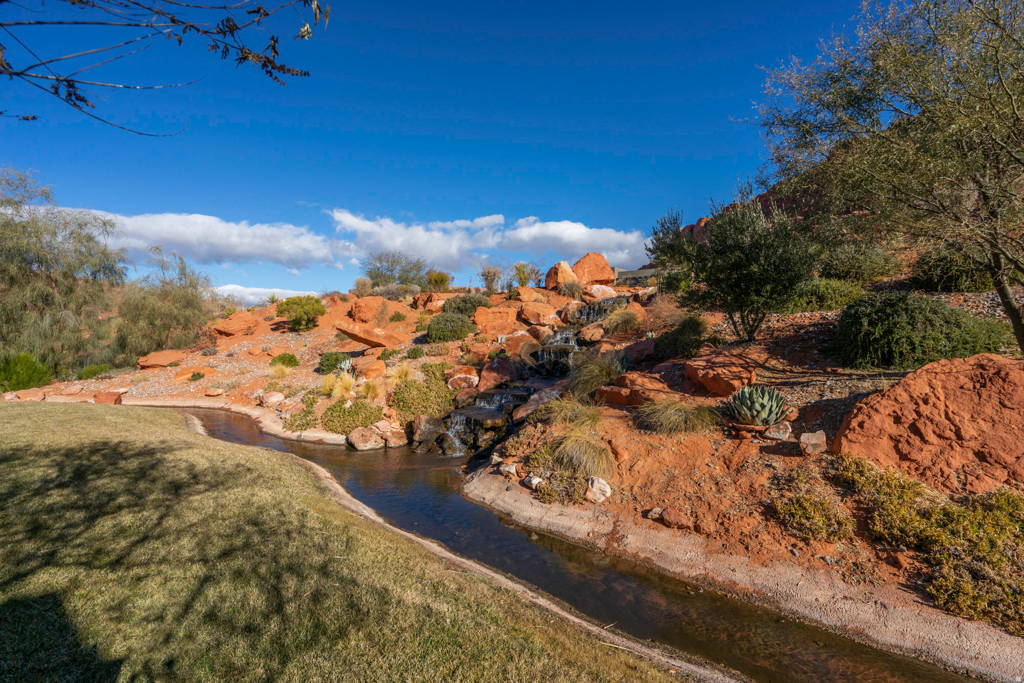 KACHINA SPRINGS EAST AT ENTRADA - Residential