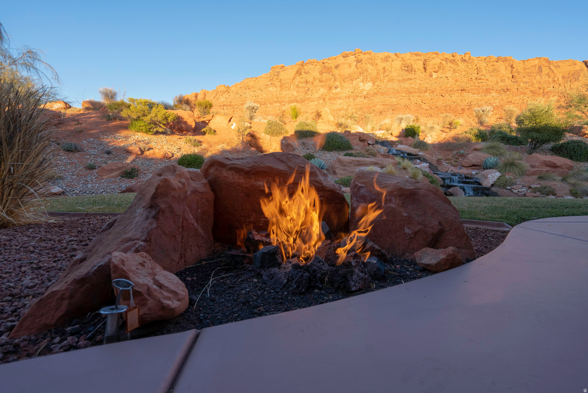 KACHINA SPRINGS EAST AT ENTRADA - Residential