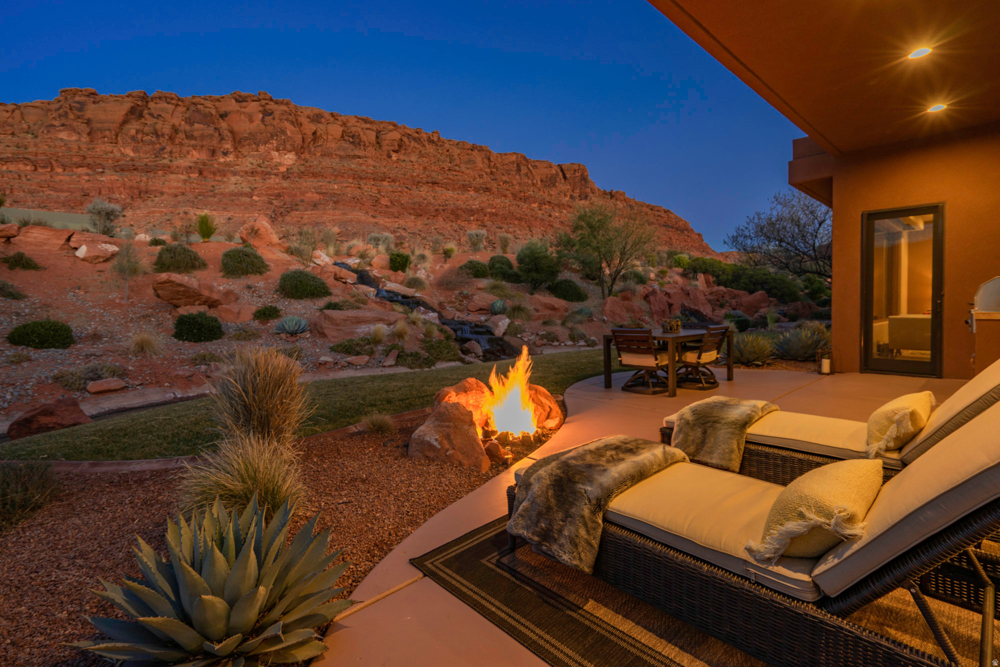 KACHINA SPRINGS EAST AT ENTRADA - Residential