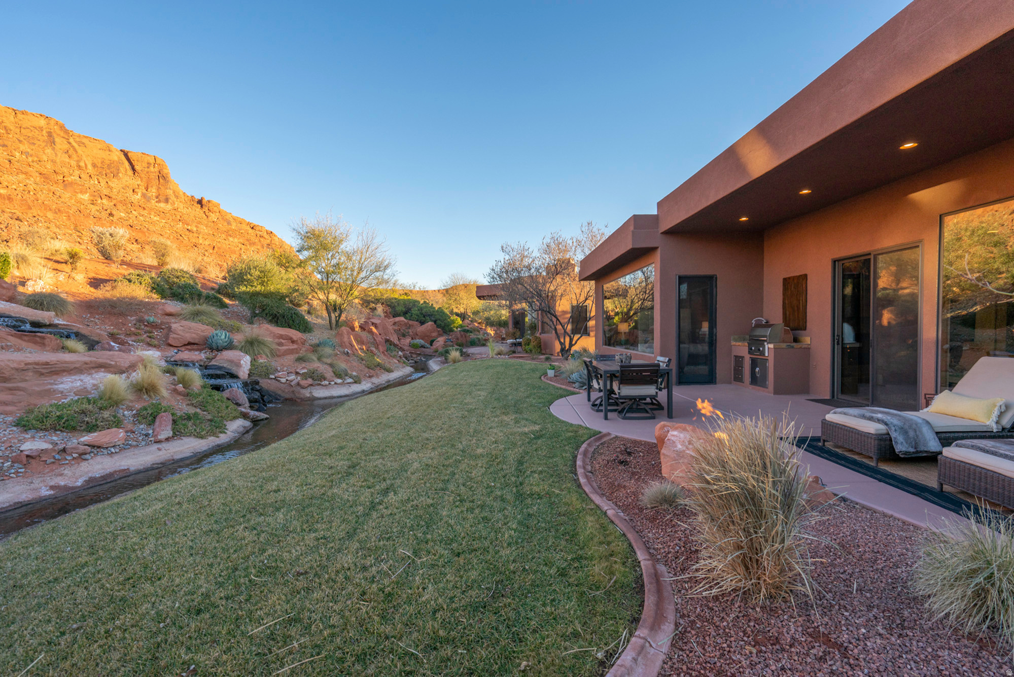 KACHINA SPRINGS EAST AT ENTRADA - Residential