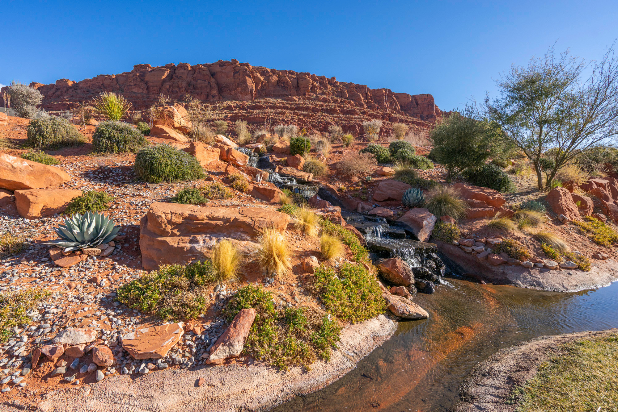 KACHINA SPRINGS EAST AT ENTRADA - Residential