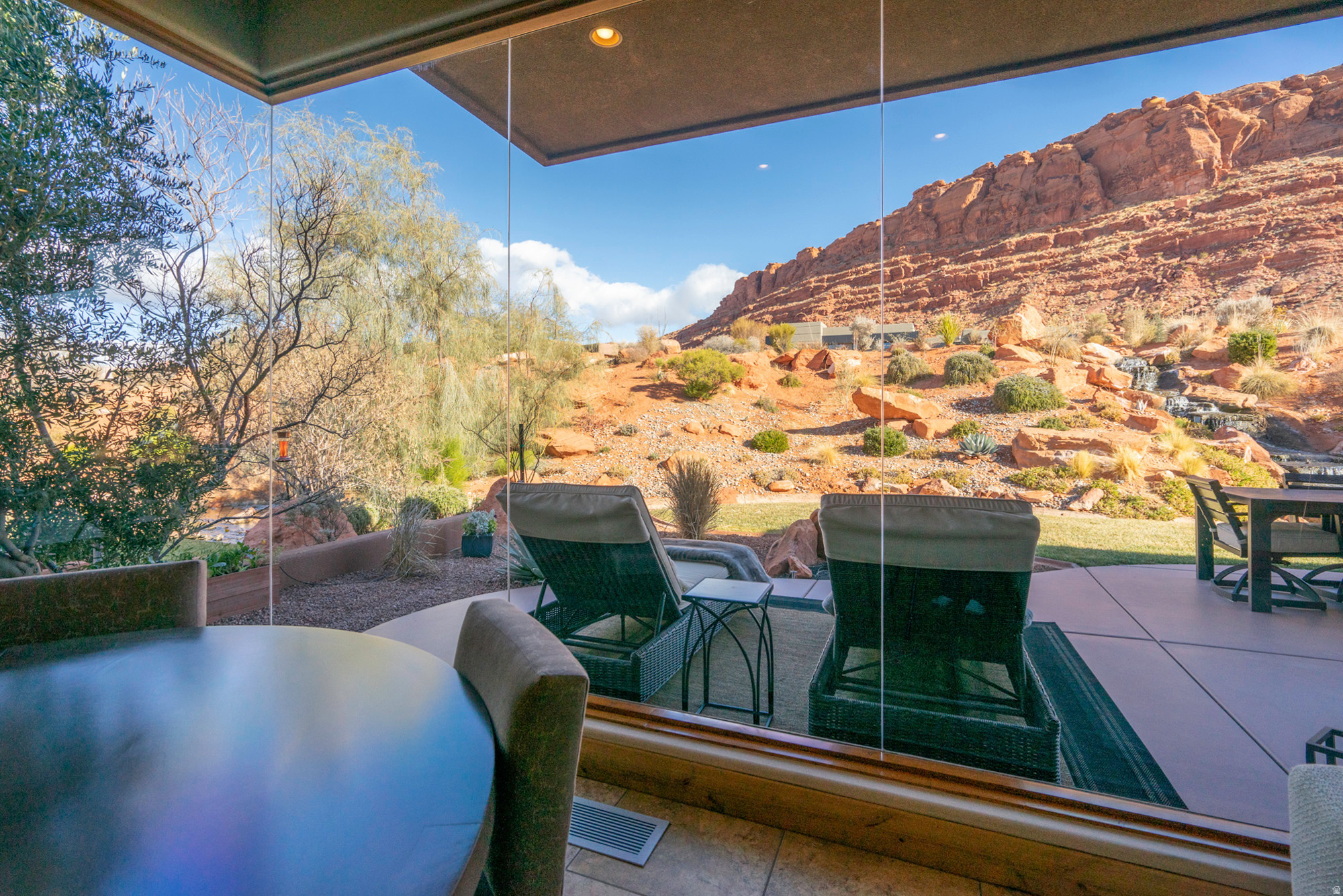 KACHINA SPRINGS EAST AT ENTRADA - Residential
