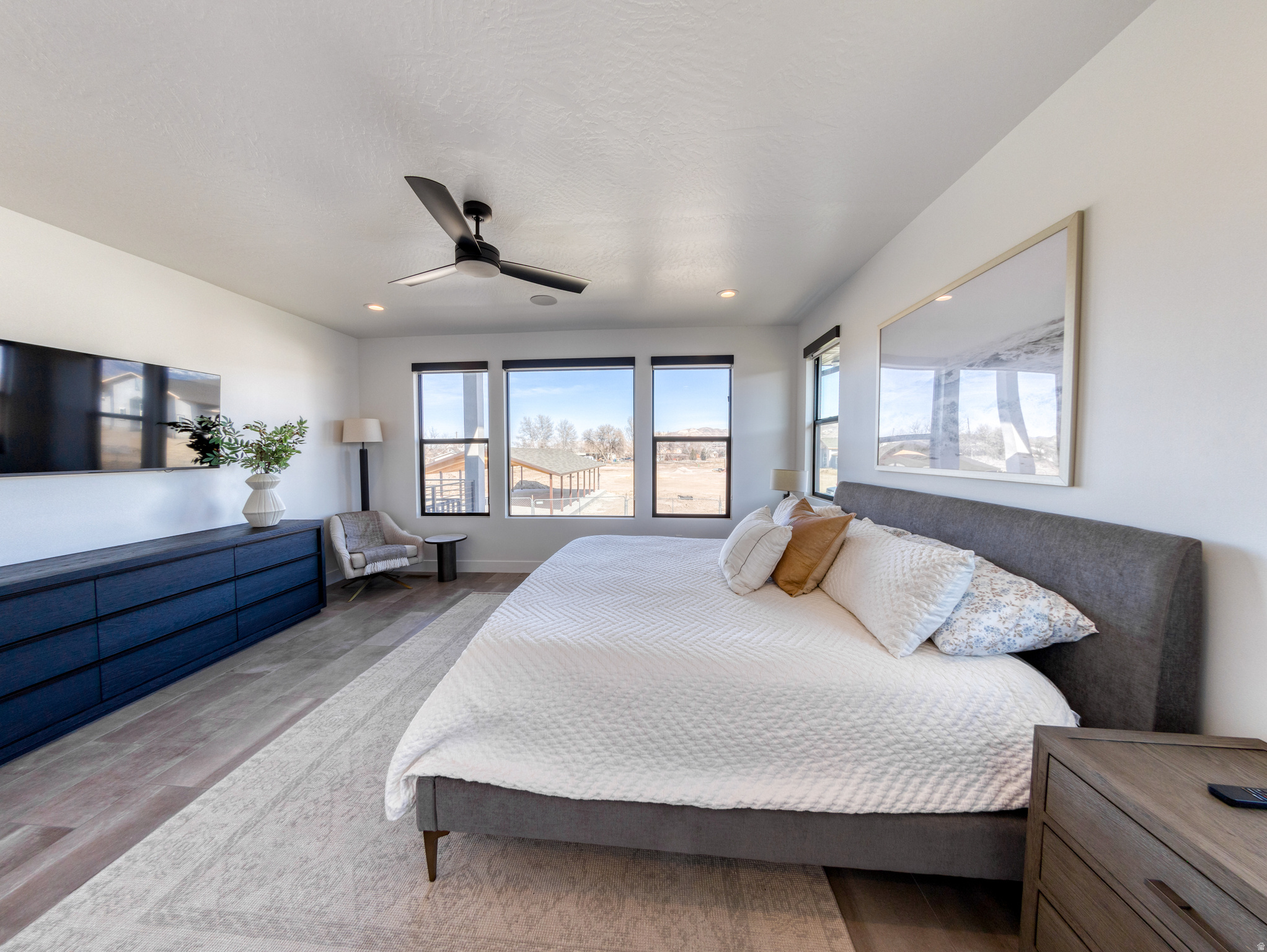 COLLEDGE FARMS - Residential