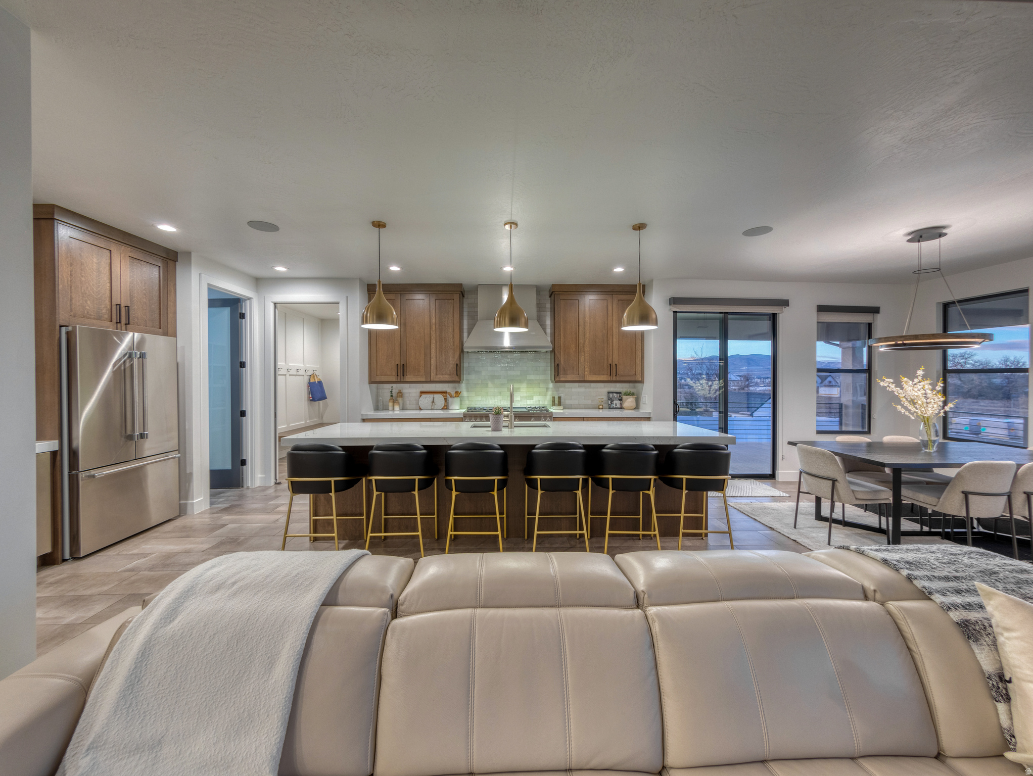 COLLEDGE FARMS - Residential