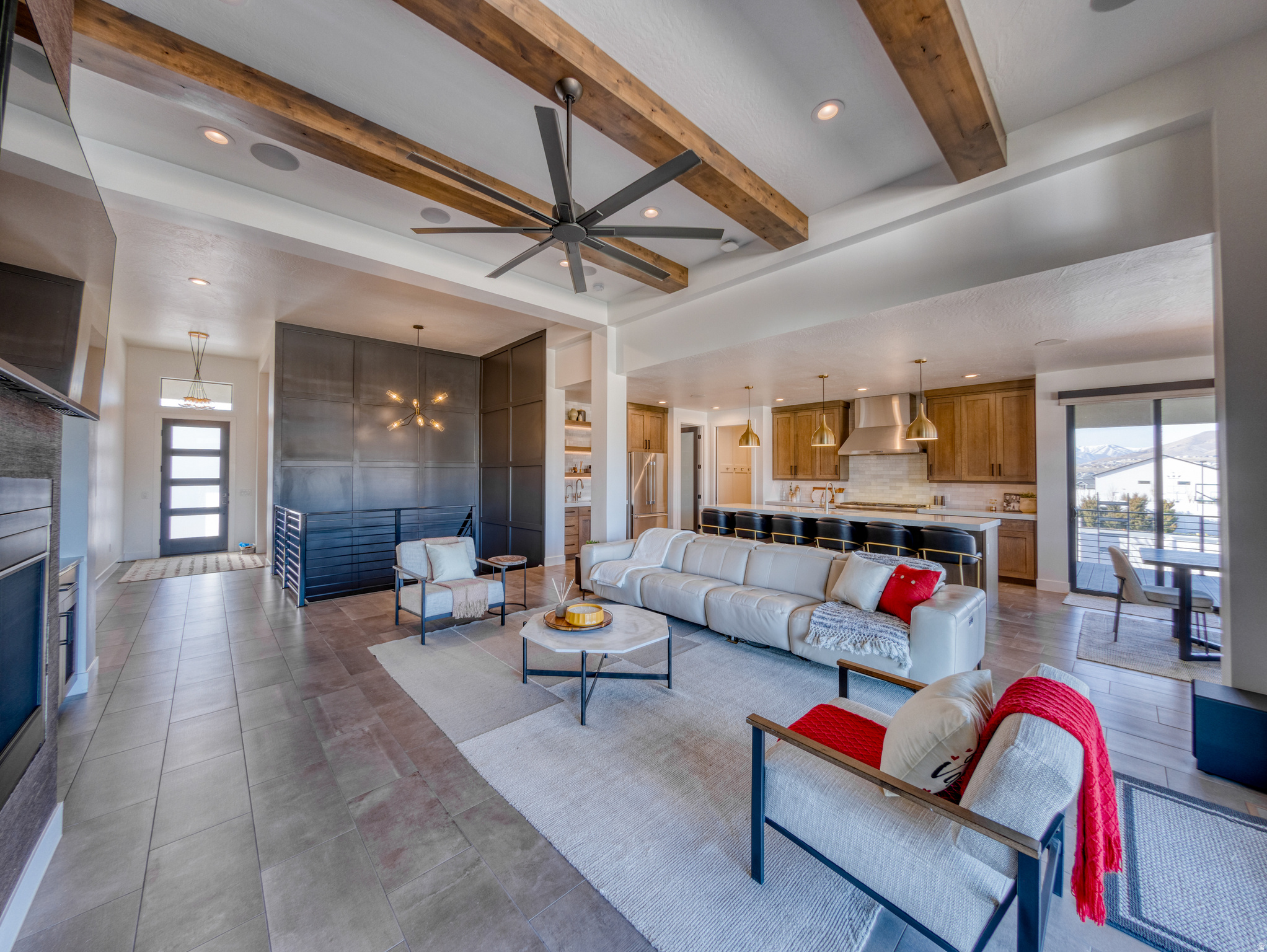 COLLEDGE FARMS - Residential