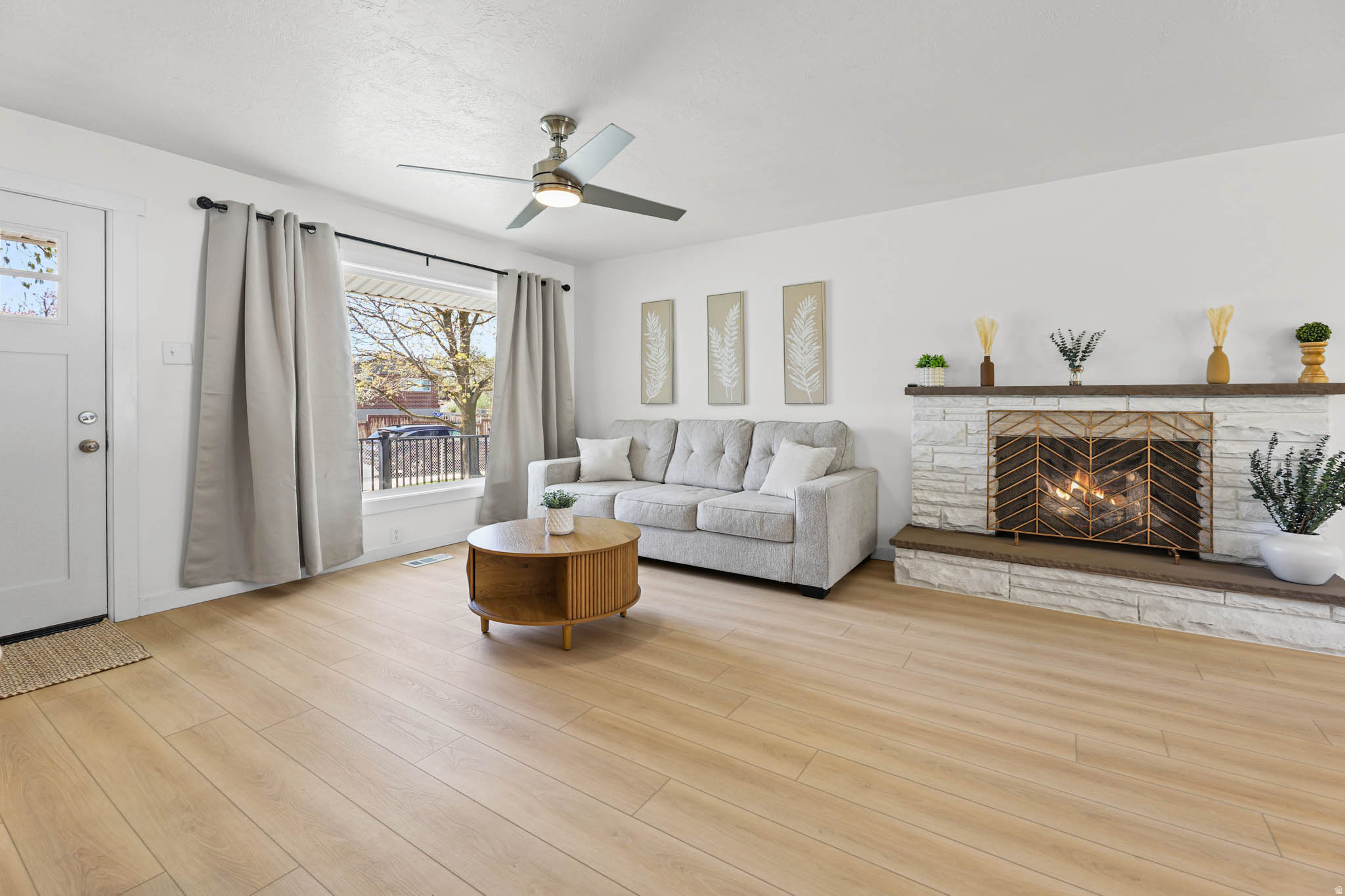 WHITE CITY - Residential