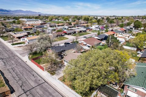 Tiny photo for 915 E GALENA DR, Sandy, UT 84094 (MLS # 2149048)