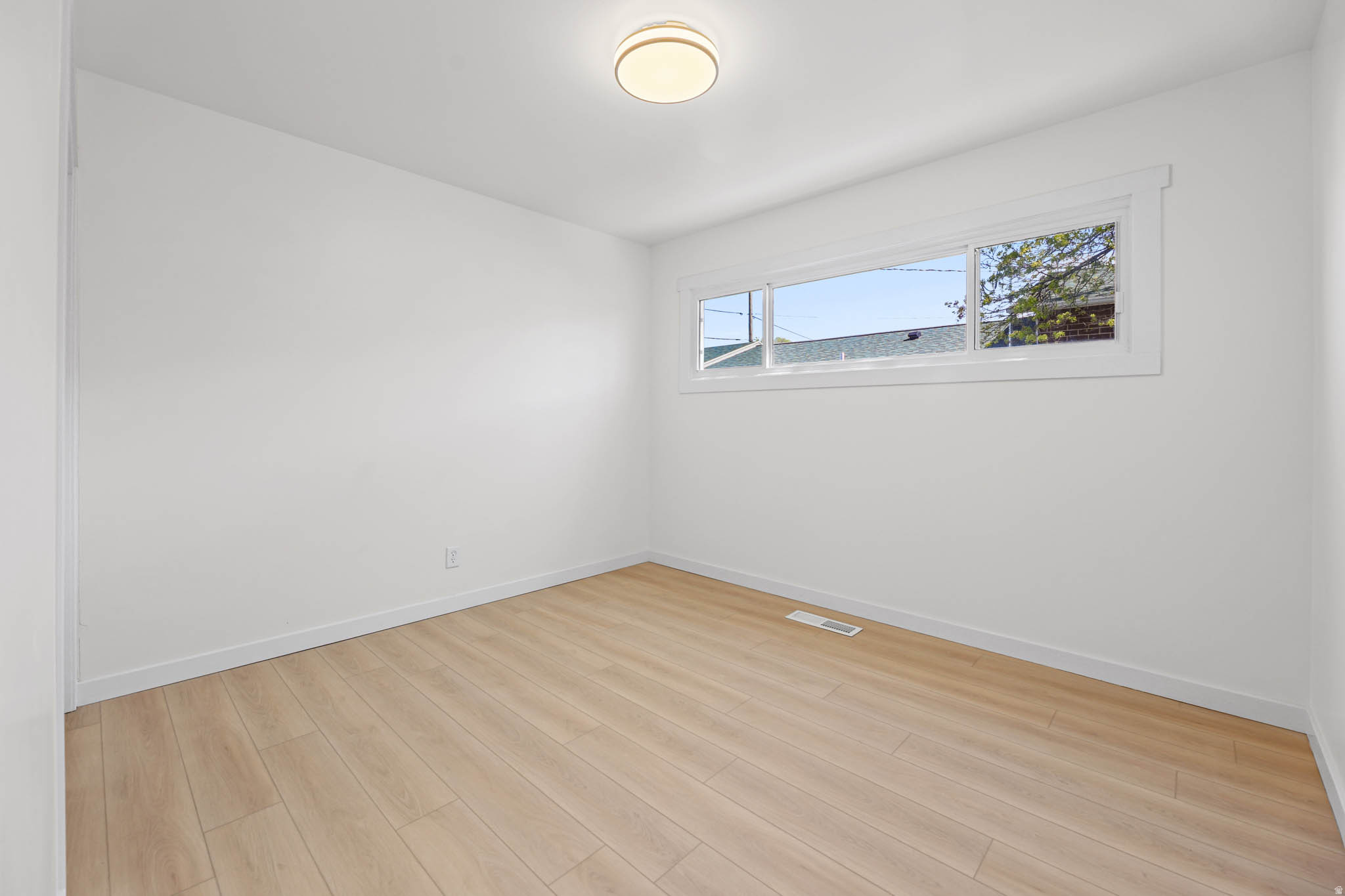 WHITE CITY - Residential