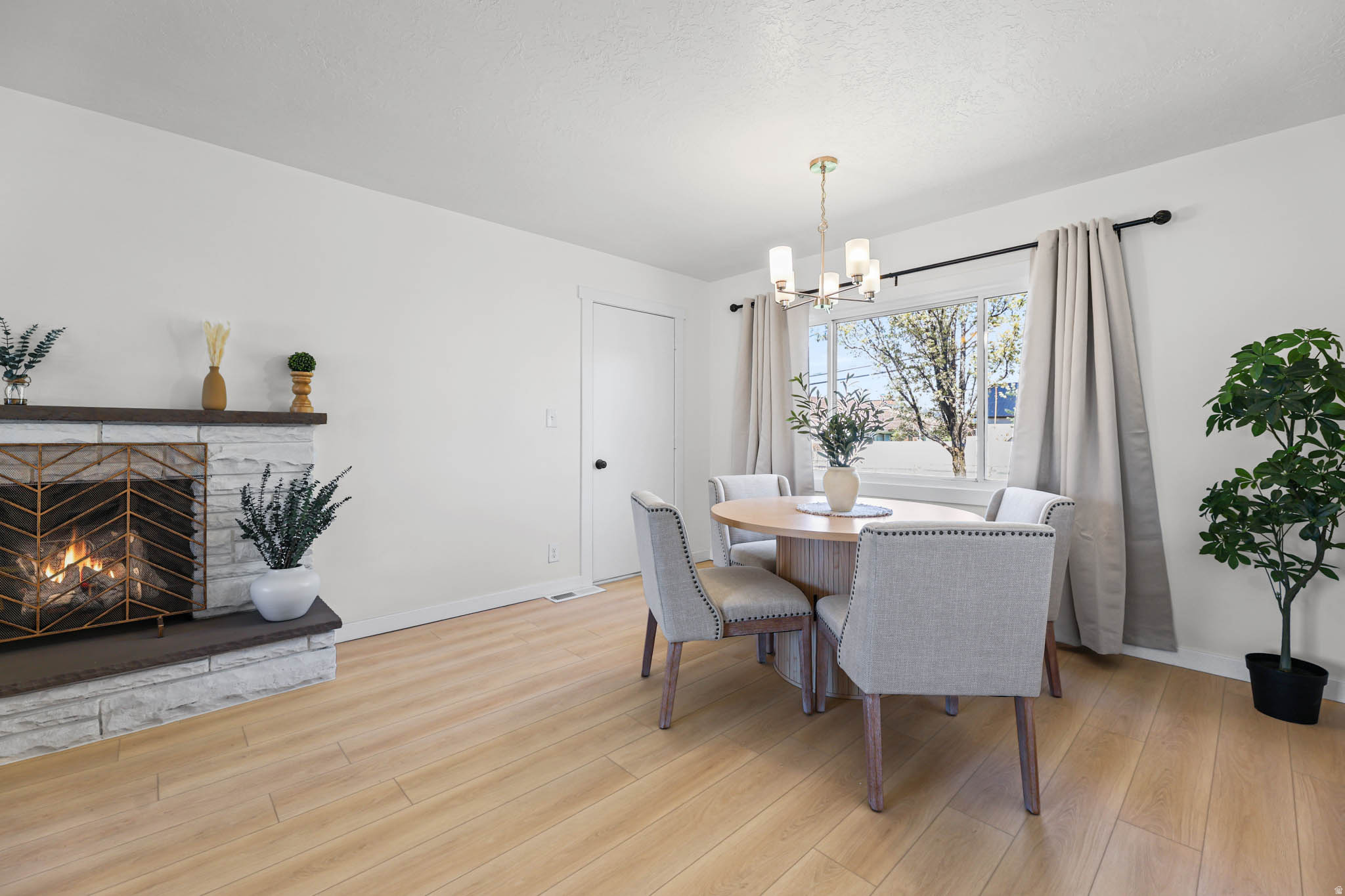 WHITE CITY - Residential