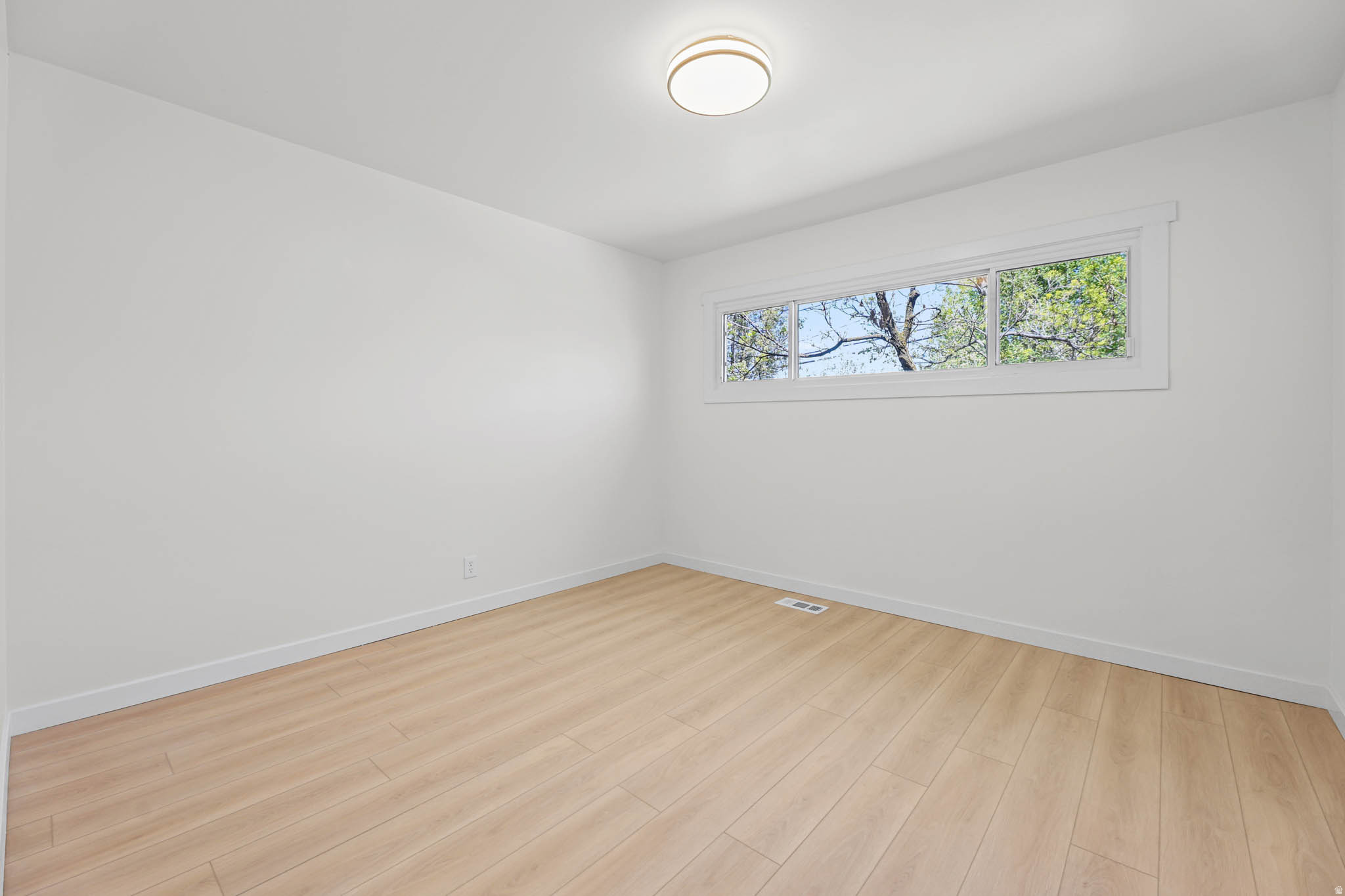 WHITE CITY - Residential