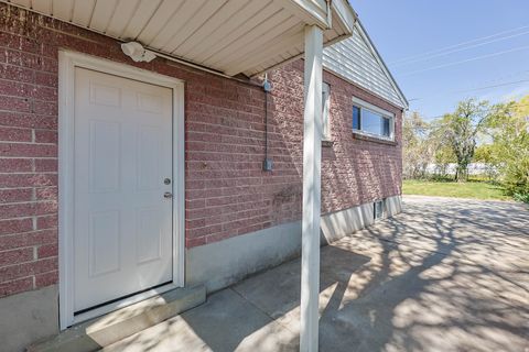 Tiny photo for 915 E GALENA DR, Sandy, UT 84094 (MLS # 2149048)