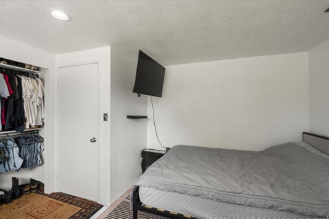 Tiny photo for 464 E 1850 N, North Ogden, UT 84414 (MLS # 2183965)