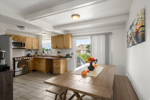 Tiny photo for 464 E 1850 N, North Ogden, UT 84414 (MLS # 2183965)
