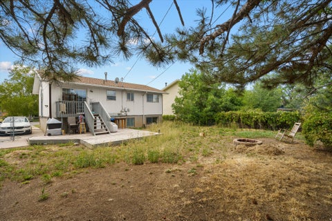 Tiny photo for 464 E 1850 N, North Ogden, UT 84414 (MLS # 2183965)