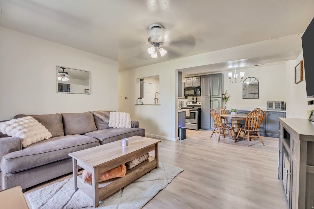 Photo of 4116 S OAK MEADOWS DR, Taylorsville, UT 84123 (MLS # 2182118)