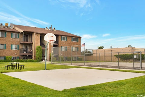 Tiny photo for 4116 S OAK MEADOWS DR, Taylorsville, UT 84123 (MLS # 2182118)