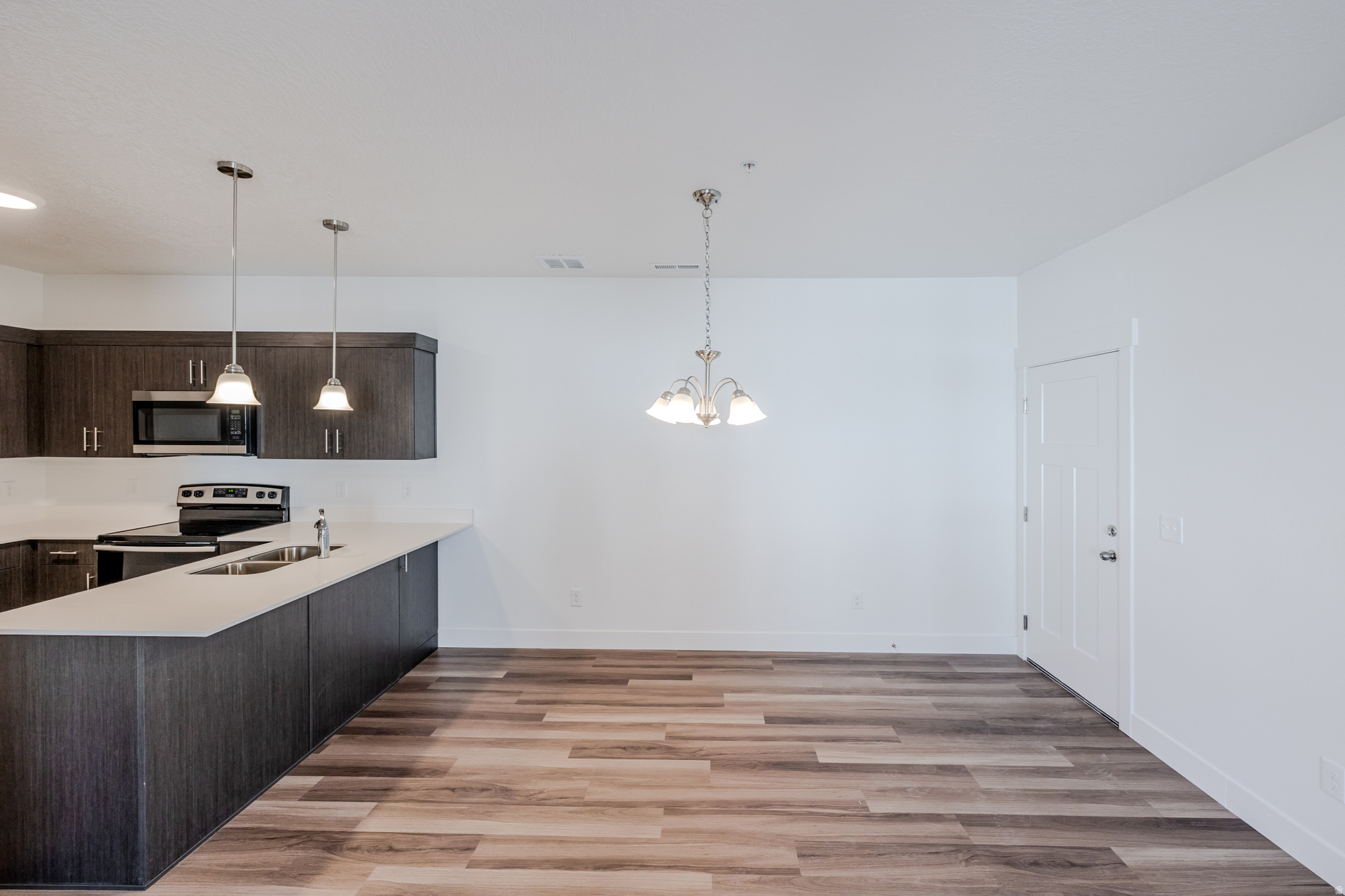 MT. RAINIER - Residential