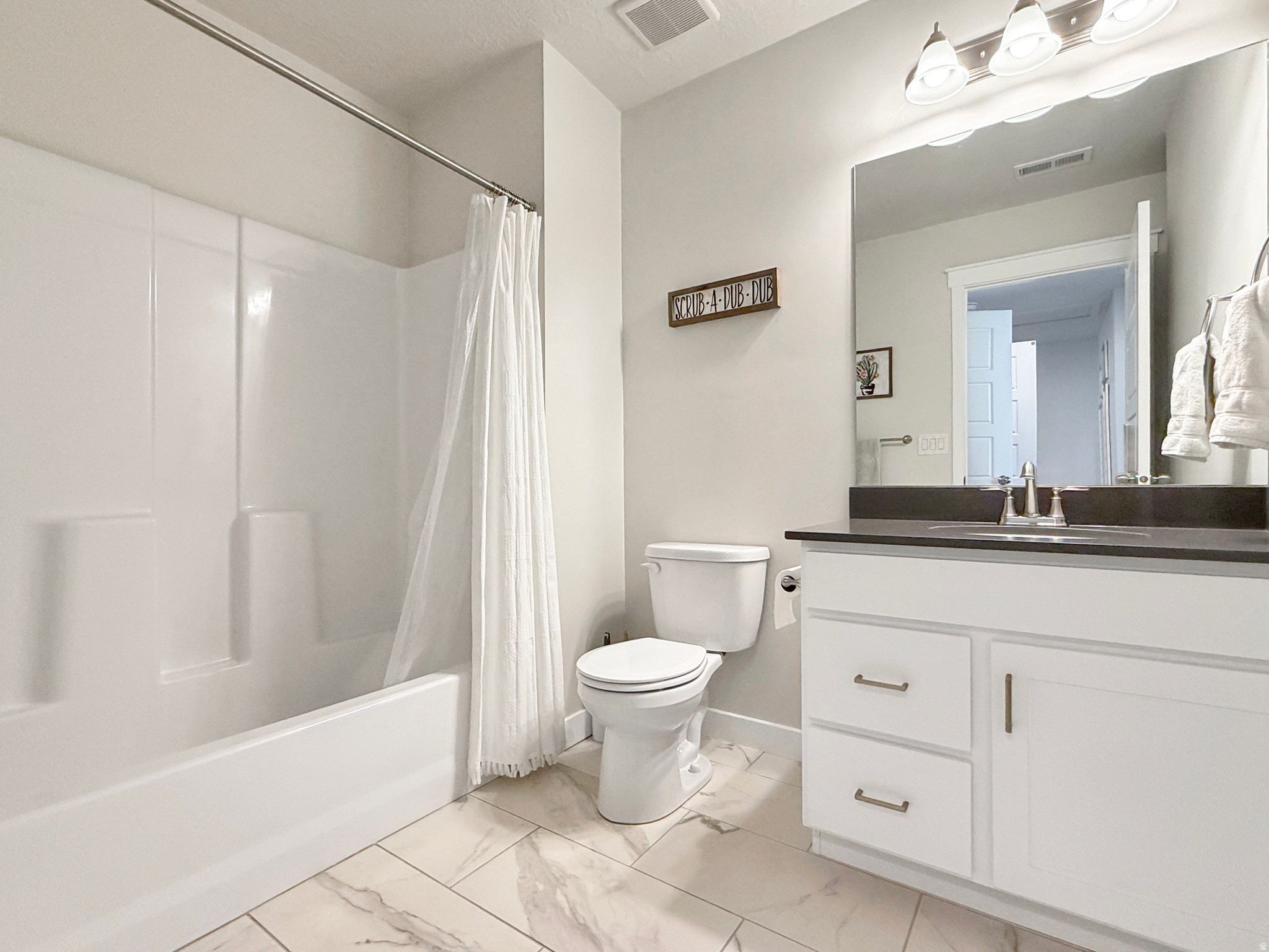 MIDTOWN COURTS - Residential